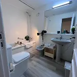 Luxury With Pool View Aparthotel