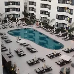 Aparthotel Luxury With Pool View