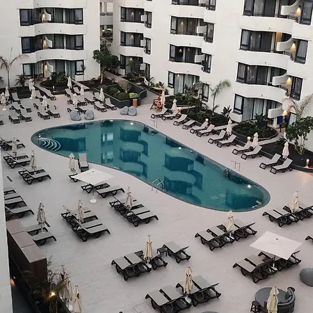 아파트호텔 Luxury With Pool View