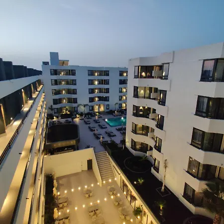 Apartmanhotel Luxury With Pool View