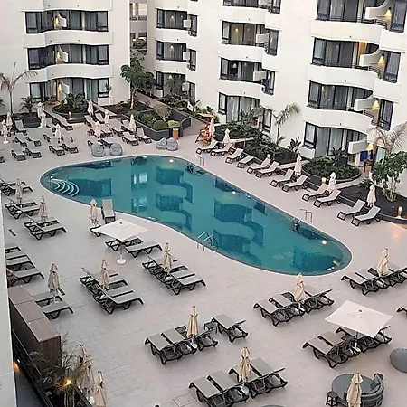 Luxury With Pool View Lägenhetshotell 3*