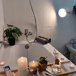 Luxury With Pool View Апарт-отель 3*